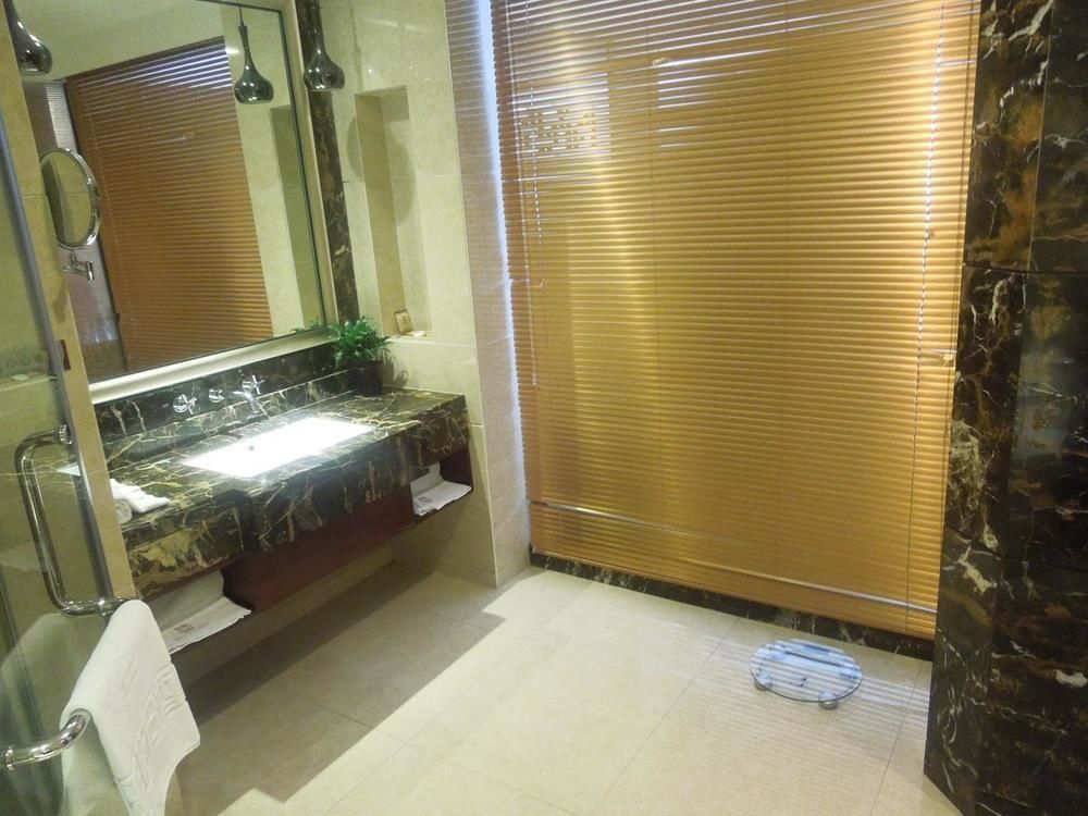 Boya Holiday Hotel Guangzhou Exterior photo