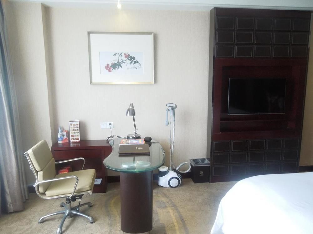 Boya Holiday Hotel Guangzhou Exterior photo