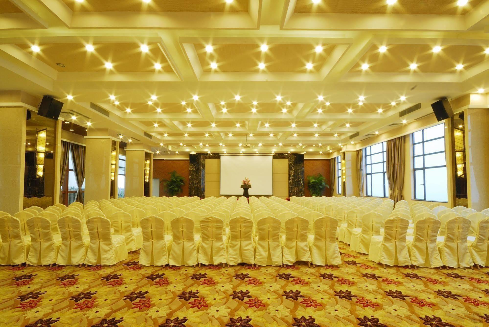 Boya Holiday Hotel Guangzhou Exterior photo