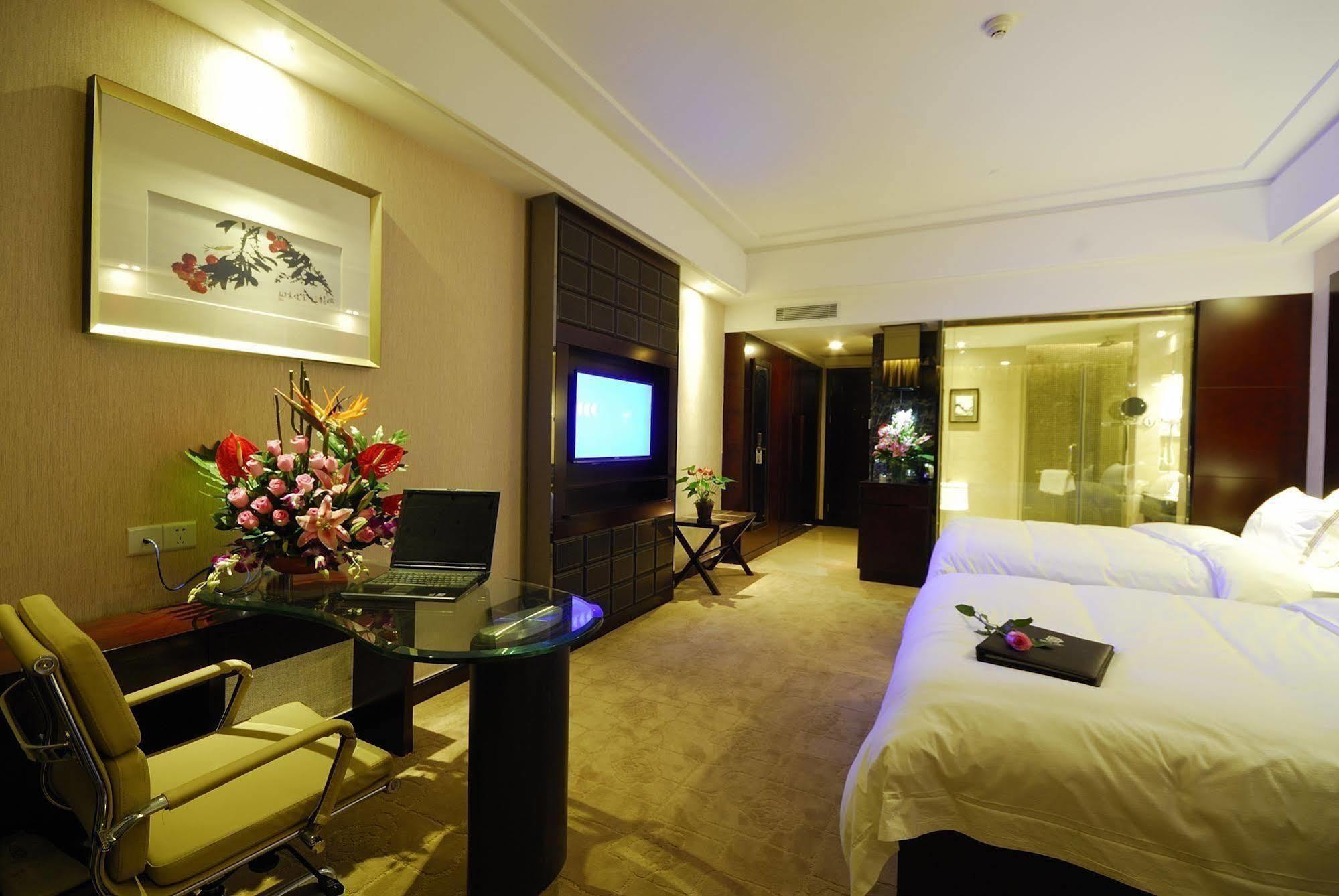 Boya Holiday Hotel Guangzhou Exterior photo